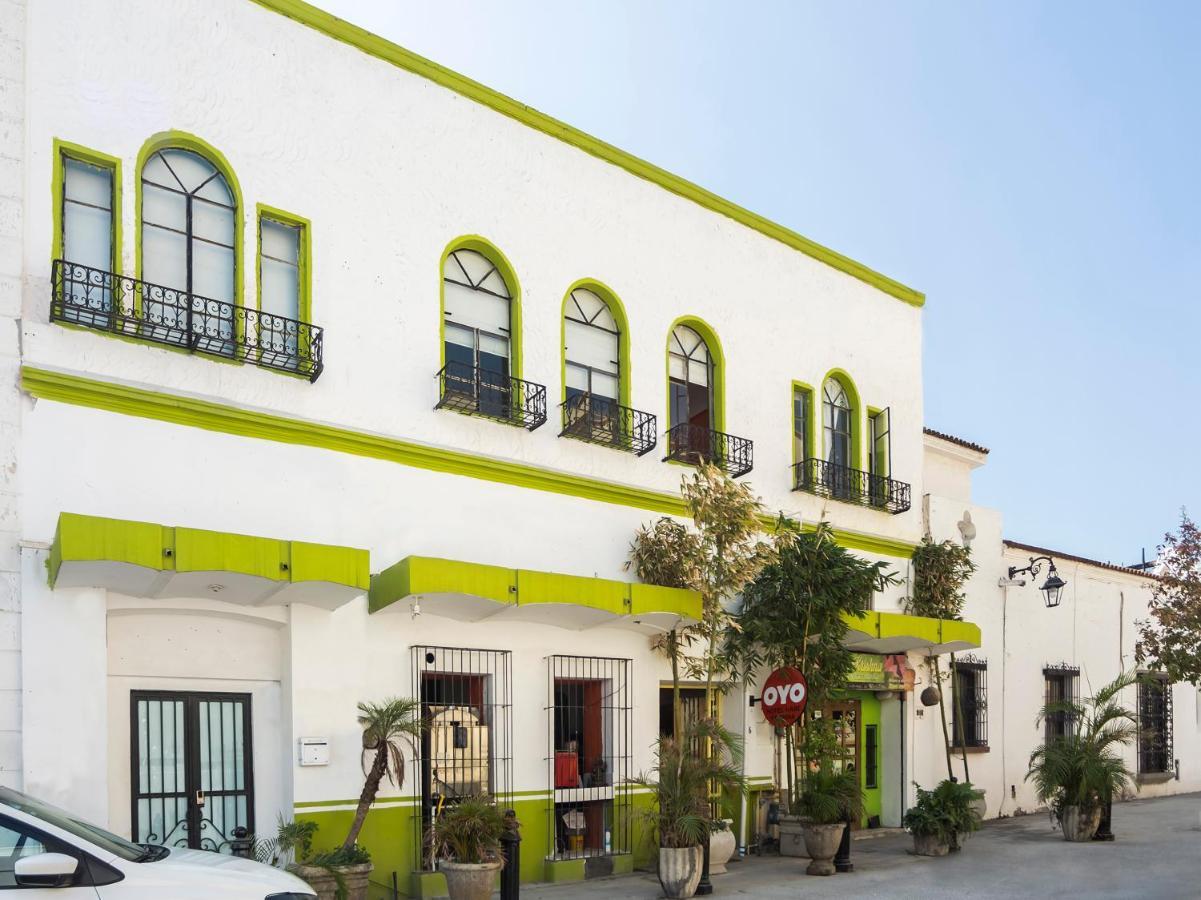 Oyo Hotel Hare Krishna Monterrey Exterior photo
