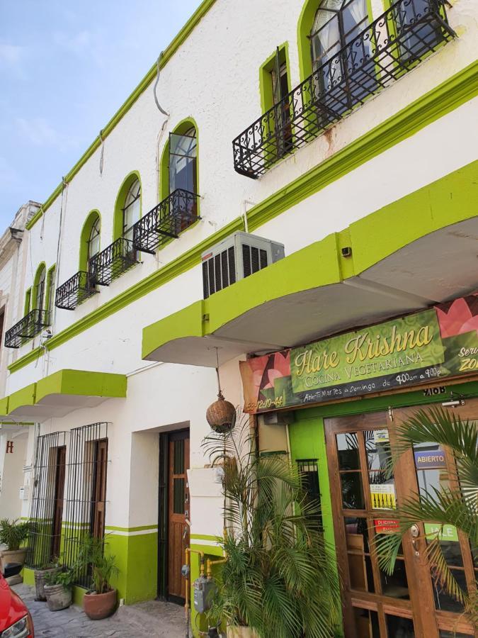 Oyo Hotel Hare Krishna Monterrey Exterior photo